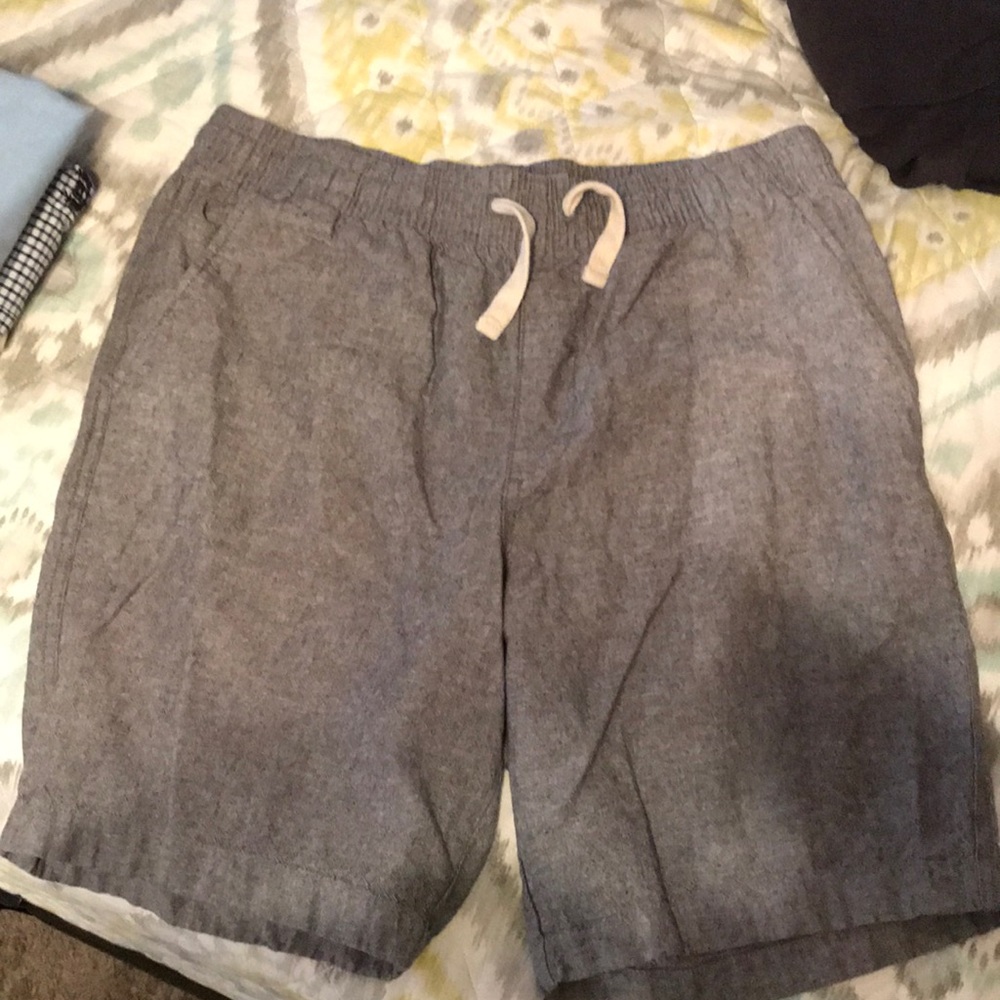 Men’s shorts, grey, elastic waist Medium
